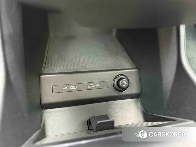 Audi Q5 e-tron id 4263930 из Китая 14