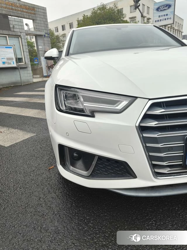 Audi A4L id 4215139 из Китая 14