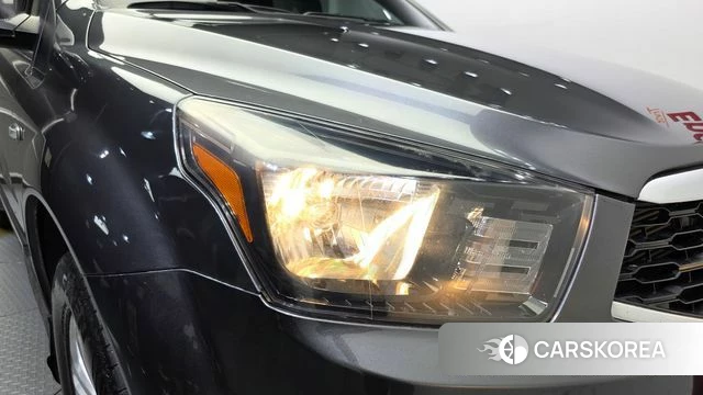 Ssangyong The New Korando Sports id 4755533 из Кореи 14