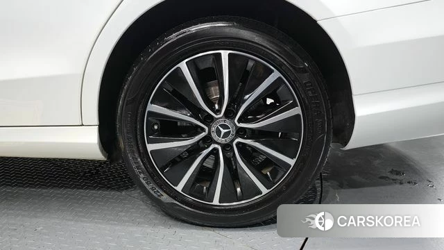 Mercedes-Benz C-Class W205 id 4310325 из Кореи 14