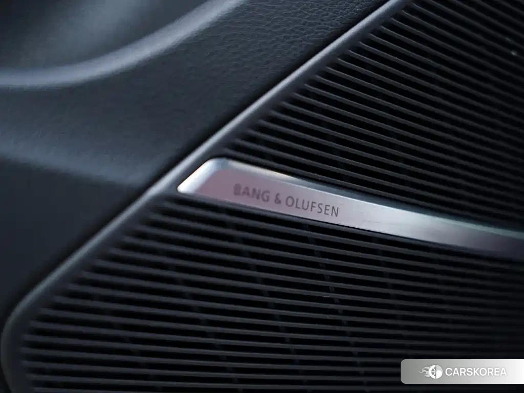 Audi SQ7 id 4601742 из Китая 14