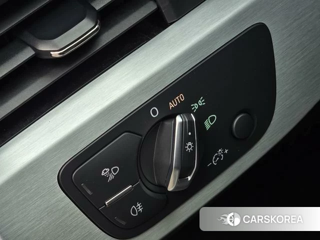 Audi A4L id 4260493 из Китая 14