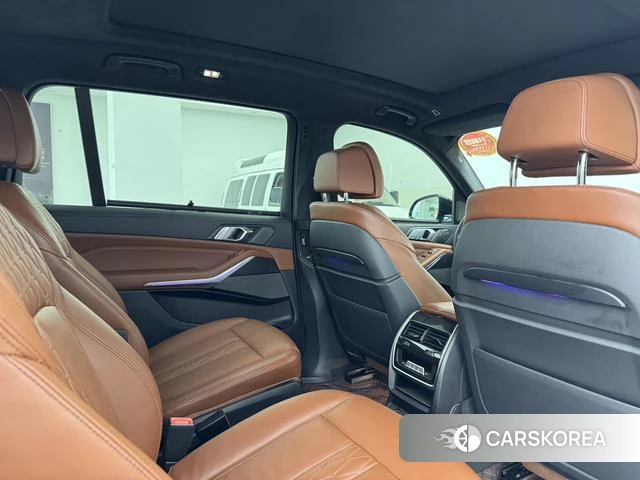 BMW X7 id 4255946 из Китая 14