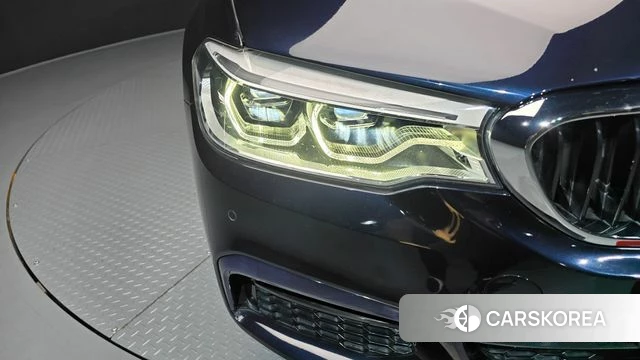 BMW 5 Series (G30) id 4620197 из Кореи 14