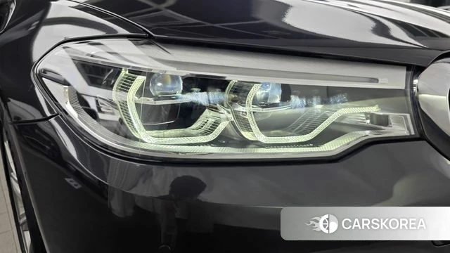 BMW 5 Series (G30) id 4662429 из Кореи 14