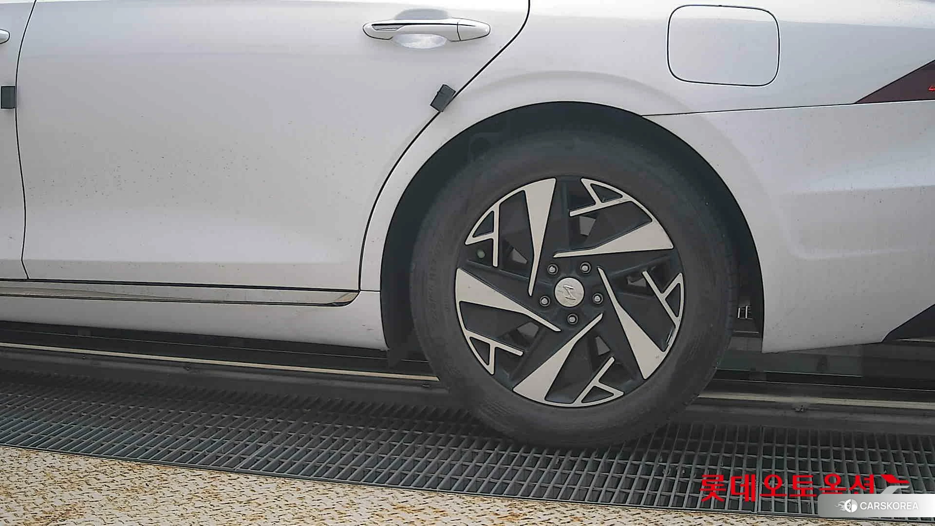 Hyundai Grandeur Hybrid id 4664263 из Кореи 14