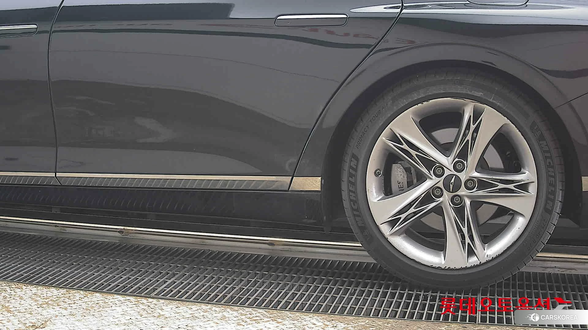 Hyundai G90 id 3888329 из Кореи 14