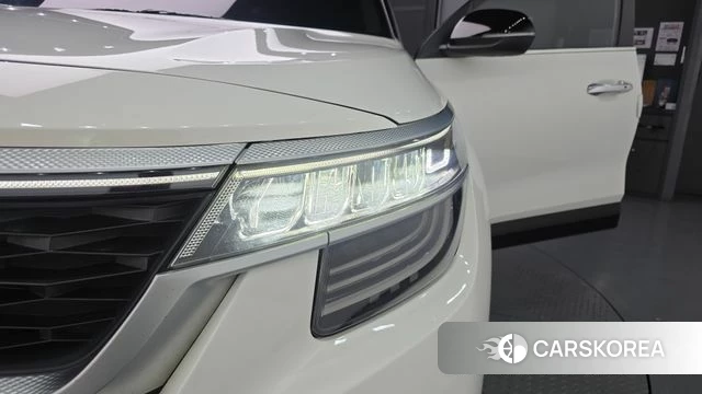 Kia Seltos id 4496464 из Кореи 14