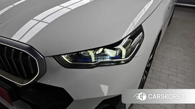 BMW 5 Series (G60) id 4230274 из Кореи 14