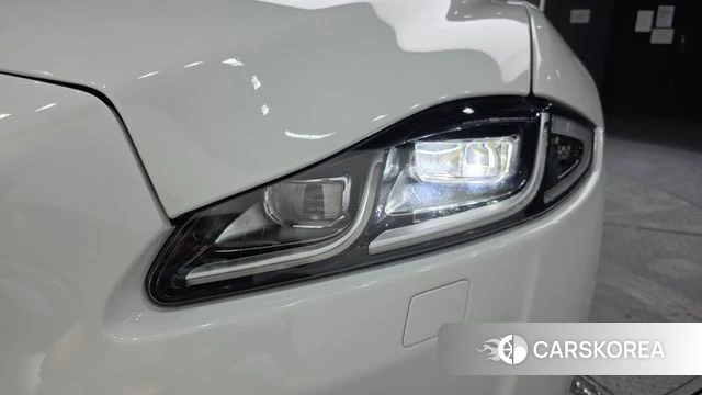 Jaguar All New XJ id 4620413 из Кореи 14