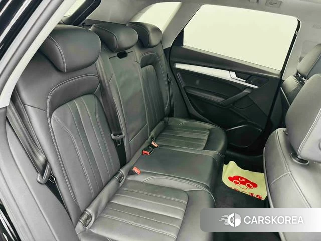 Audi Q5L id 4276586 из Китая 14