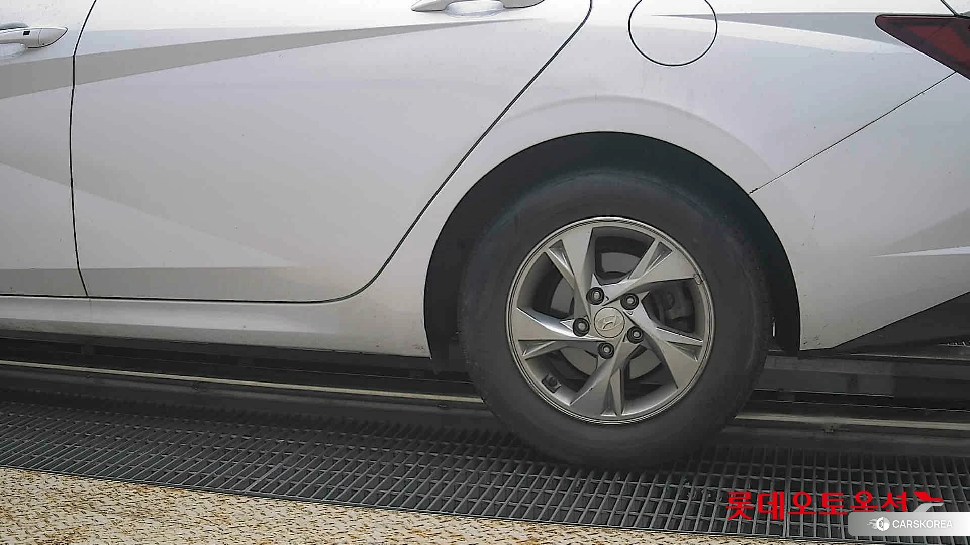 Hyundai Avante id 4902351 из Кореи 14