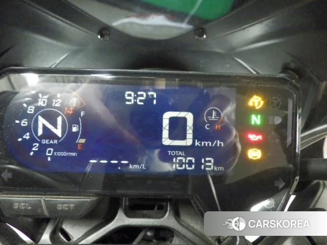 Проданный Honda CB650R id 3999427 из Японии, фото 14