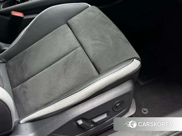 Audi Q3 id 4320684 из Китая 14