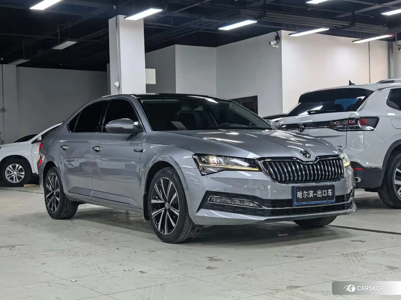 Skoda Superb id 4653951 из Китая 14