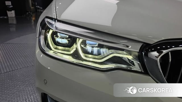 BMW 5 Series (G30) id 4632821 из Кореи 14