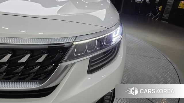 Kia Seltos id 4835459 из Кореи 14