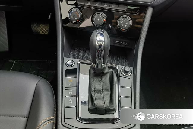 Volkswagen Bora id 4258517 из Китая 14