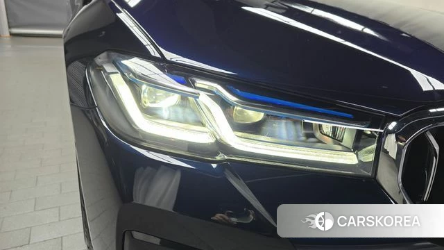 BMW 5 Series (G30) id 4349836 из Кореи 14