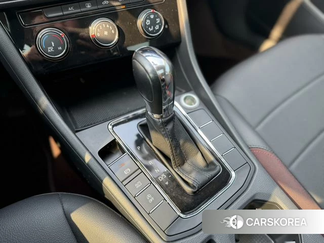 Volkswagen Bora id 3863623 из Китая 14