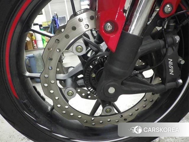 Honda CBR400R id 4184943 из Японии 14