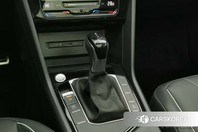 Volkswagen Tiguan L id 3908954 из Китая 14