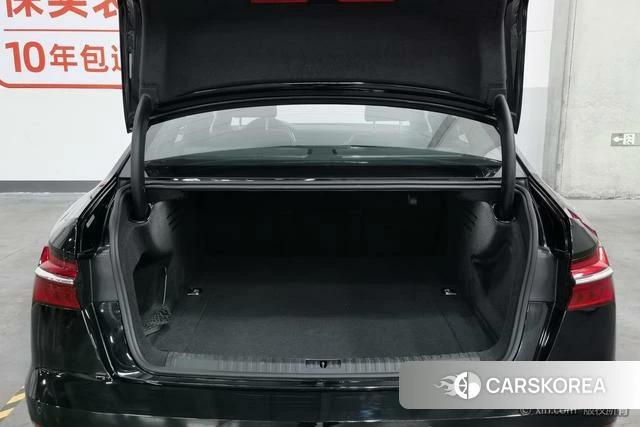 Audi A6L id 4271112 из Китая 14
