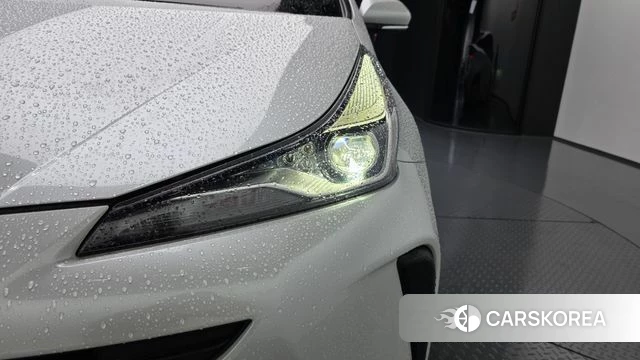 Toyota Prius 4th Generation id 4309668 из Кореи 14