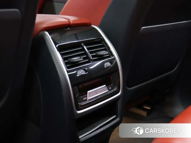 BMW X5 M id 4219706 из Китая 14