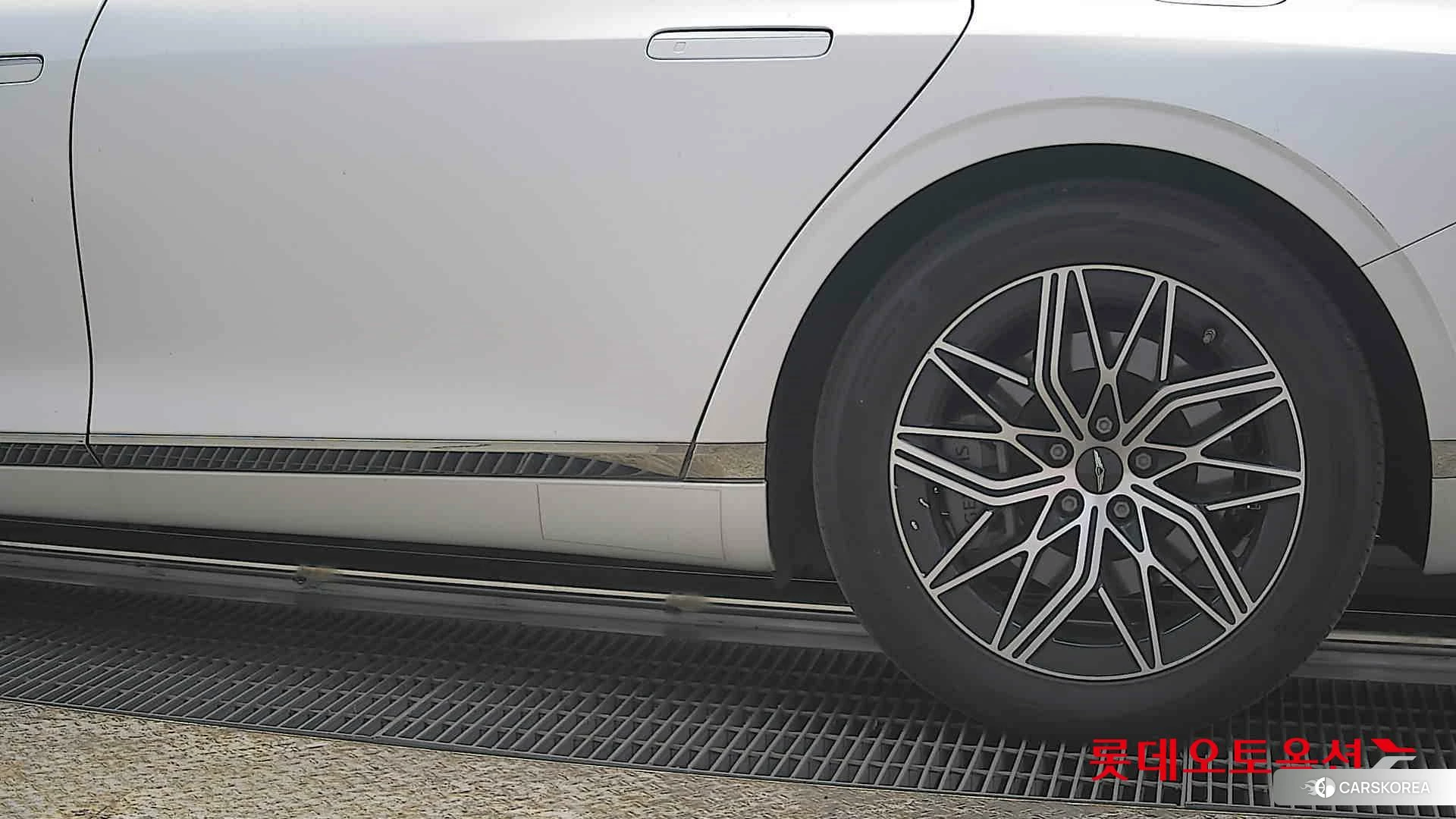 Hyundai G90 id 3869309 из Кореи 14