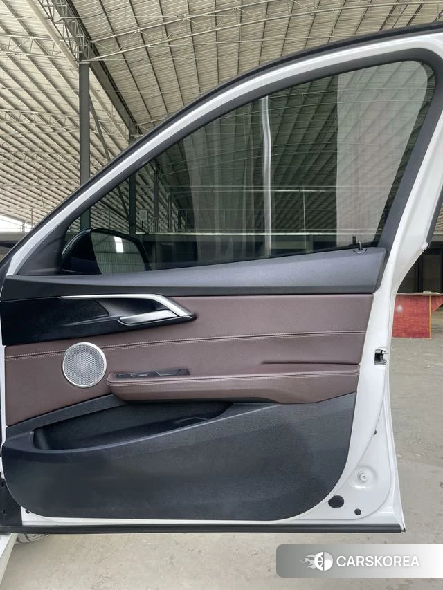 BMW 1 series id 4313932 из Китая 14