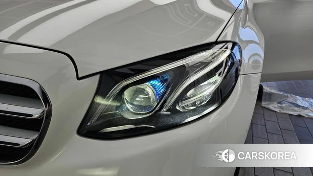 Mercedes-Benz E-Class W213 id 4496540 из Кореи 14