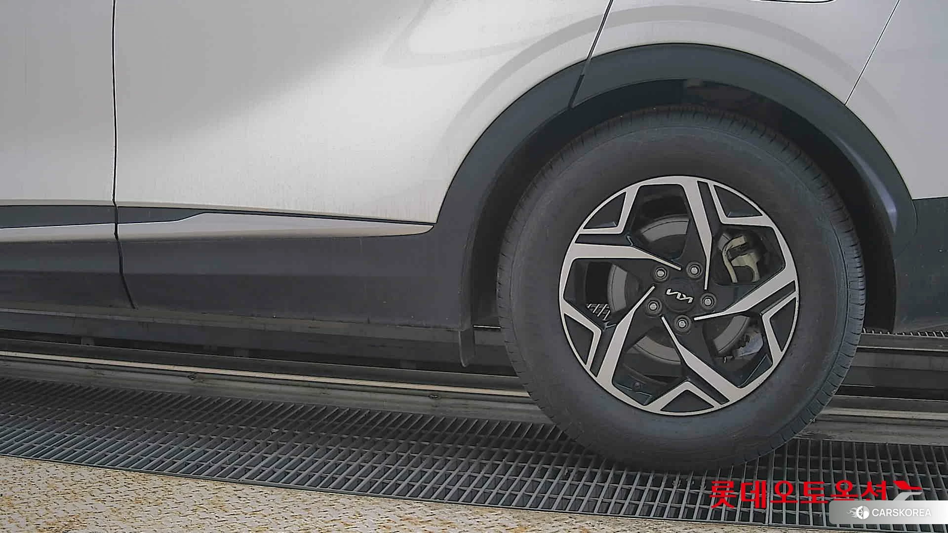 Kia Sportage id 4289438 из Кореи 14