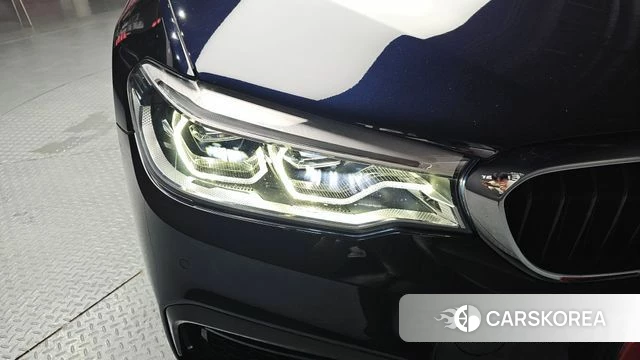 BMW 5 Series (G30) id 4625868 из Кореи 14
