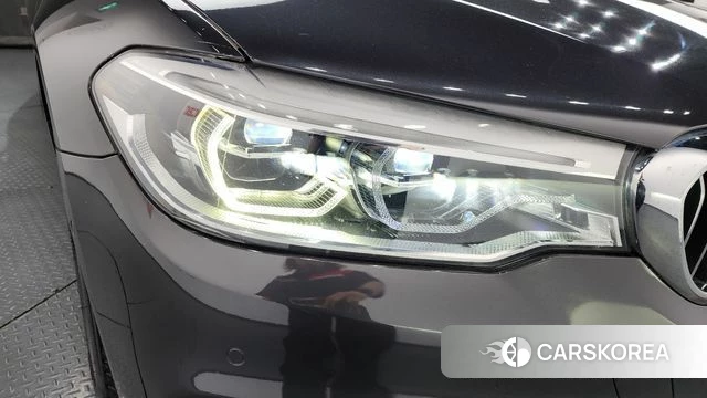 BMW 5 Series (G30) id 4362984 из Кореи 14