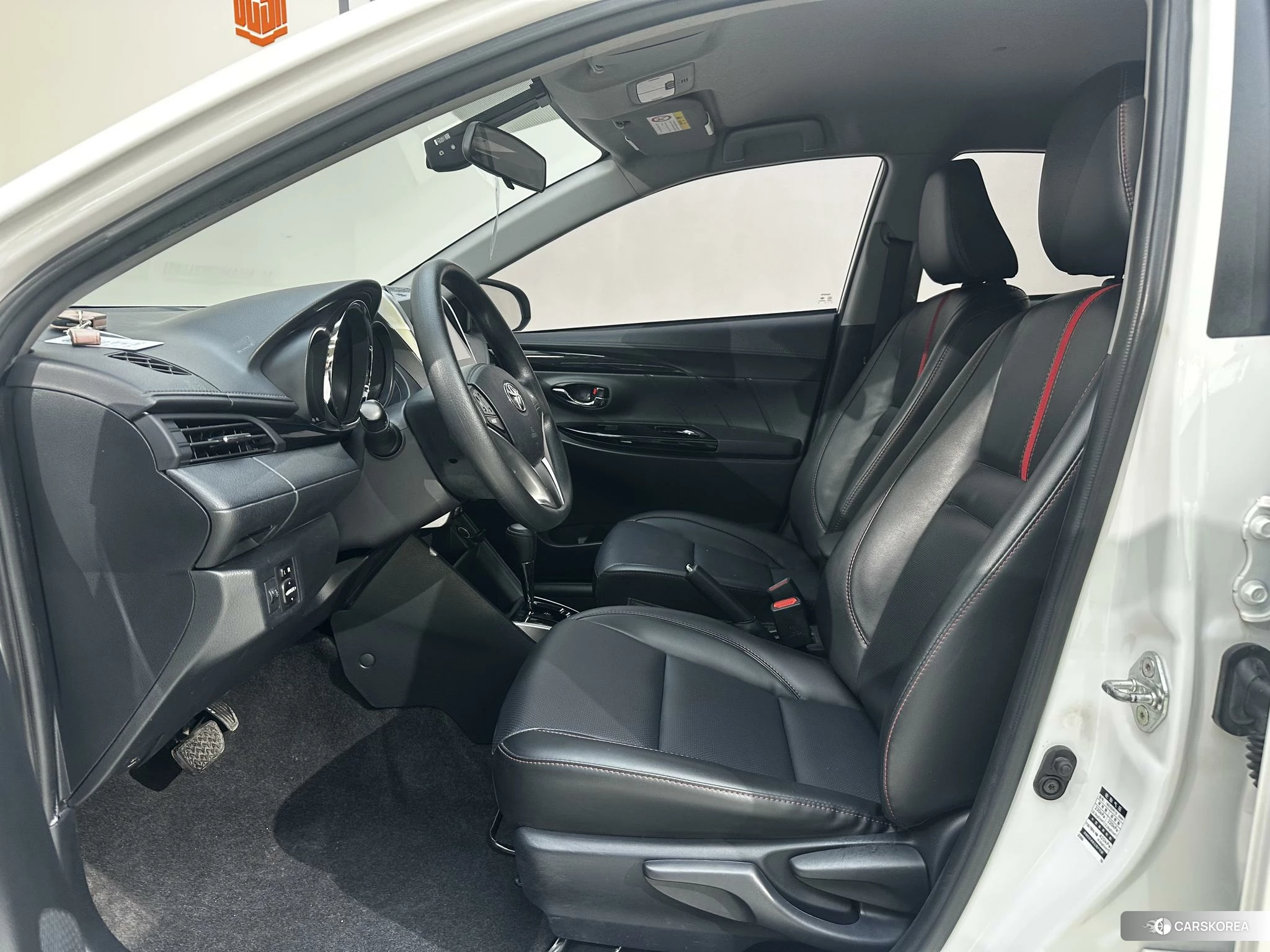 Toyota Yaris L id 4513442 из Китая 14