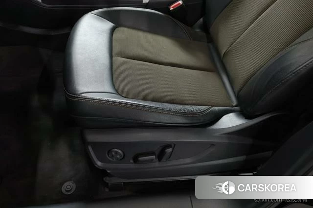 Audi Q5L id 4279257 из Китая 14