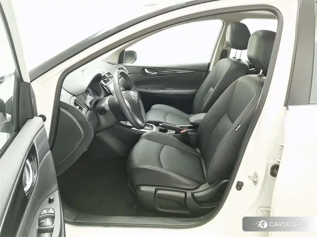 Nissan Tiida id 4559735 из Китая 14