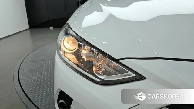 Hyundai Avante AD id 4197255 из Кореи 14