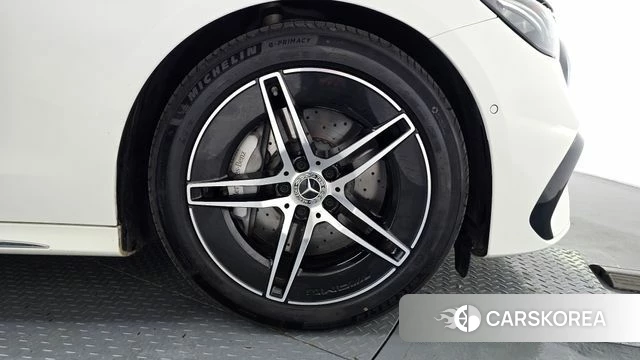 Mercedes-Benz E-Class W214 id 4743844 из Кореи 14