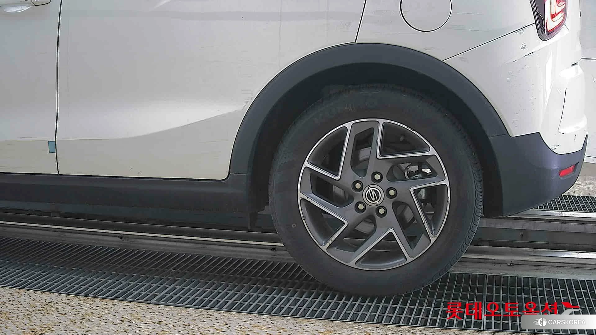 SsangYong Tivoli id 4289656 из Кореи 14