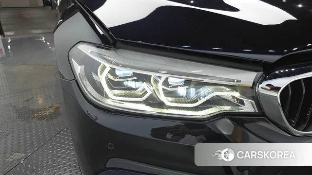 BMW 5 Series (G30) id 4742393 из Кореи 14