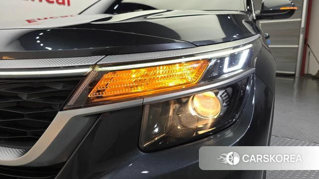 Kia Seltos id 4377495 из Кореи 14