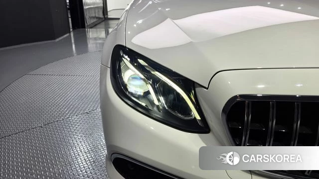 Mercedes-Benz E-Class W213 id 4594674 из Кореи 14