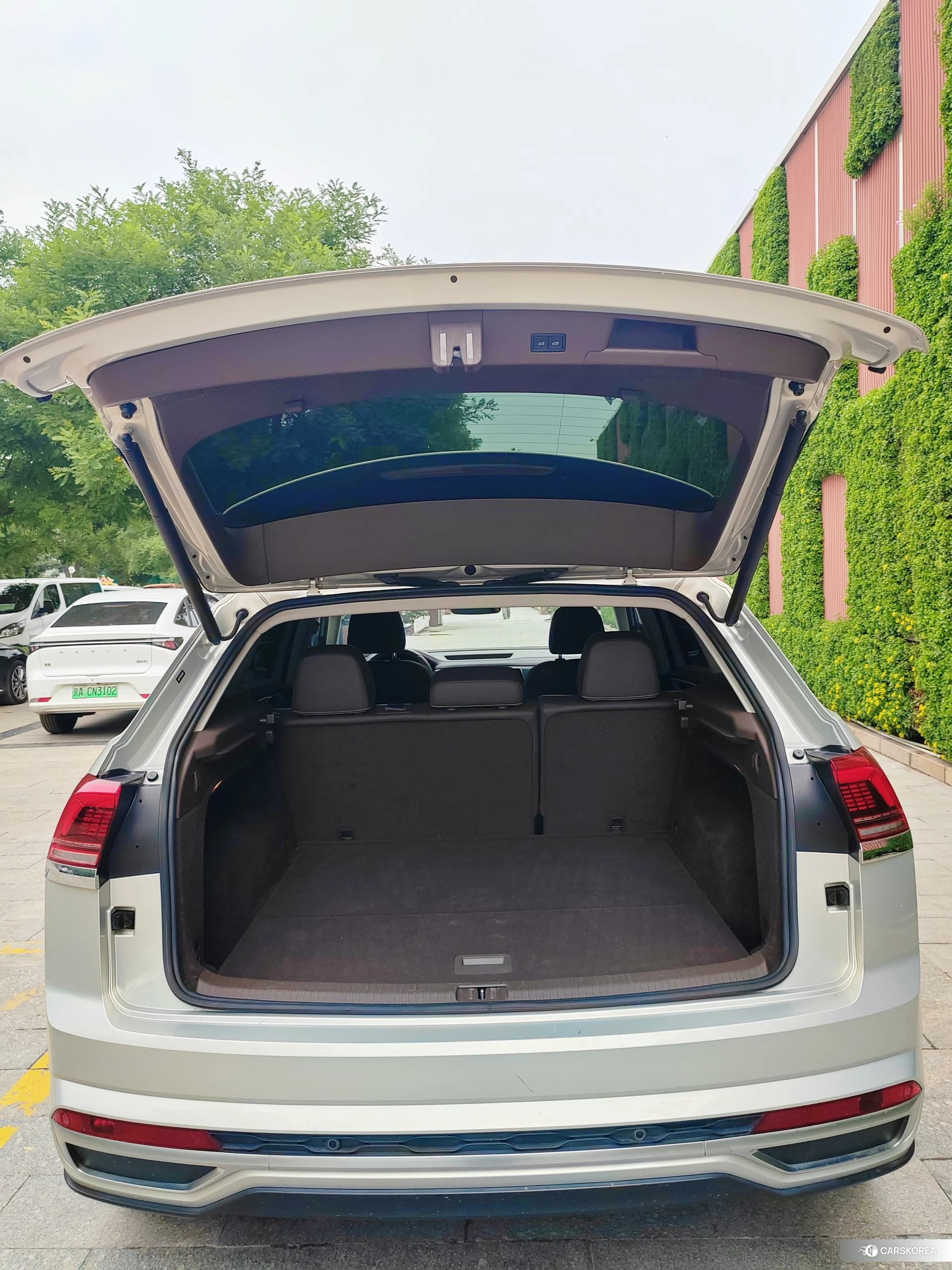 Volkswagen Tourang id 4461691 из Китая 14