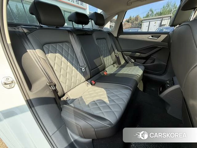 Volkswagen Sagitar id 4342075 из Китая 14