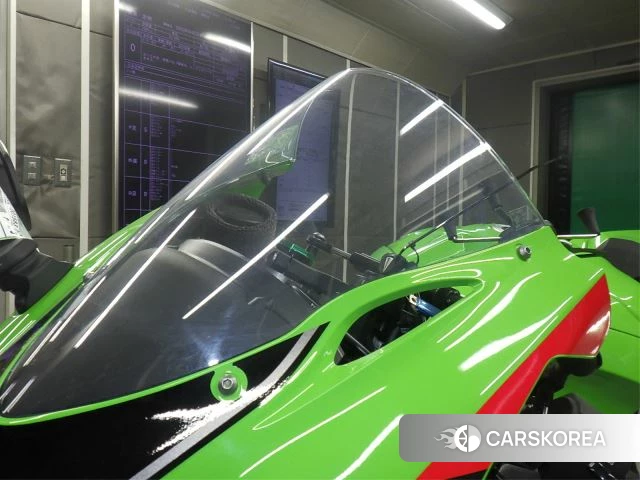 Kawasaki ZX-10R NINJA ABS id 4205979 из Японии 14