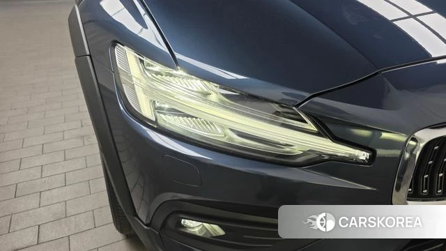 Volvo V60 Cross-Country 2nd Generation id 4249989 из Кореи 14