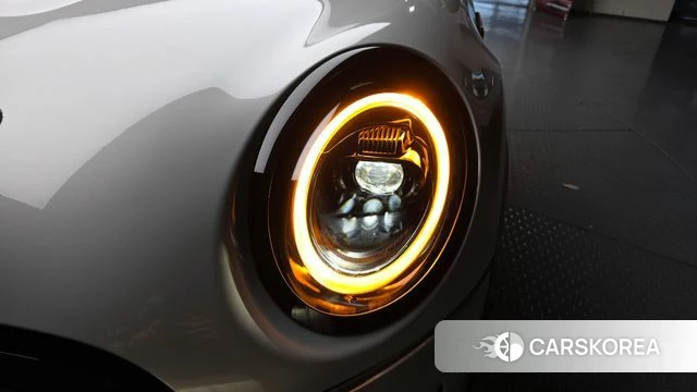 Mini Cooper Electric id 4201944 из Кореи 14