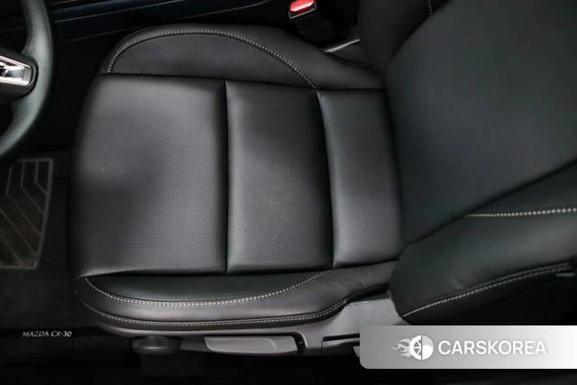 Mazda CX-30 id 4261271 из Китая 14